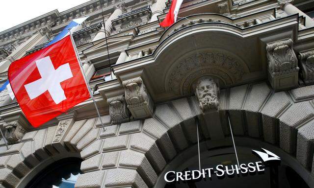 cDie Credit Suisse investiert in den Heimmarkt