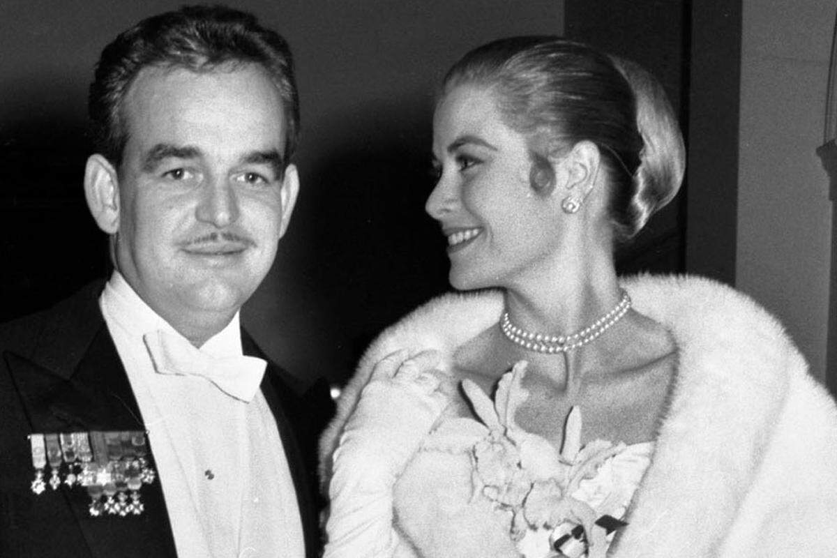 Die Hochzeit zwischen Rainier III. und Grace Kelly. Die neue Fürstin Gracia Patricia war durch Filme wie "Bei Anruf Mord" oder "Zwölf Uhr mittags" bereits weltberühmt.