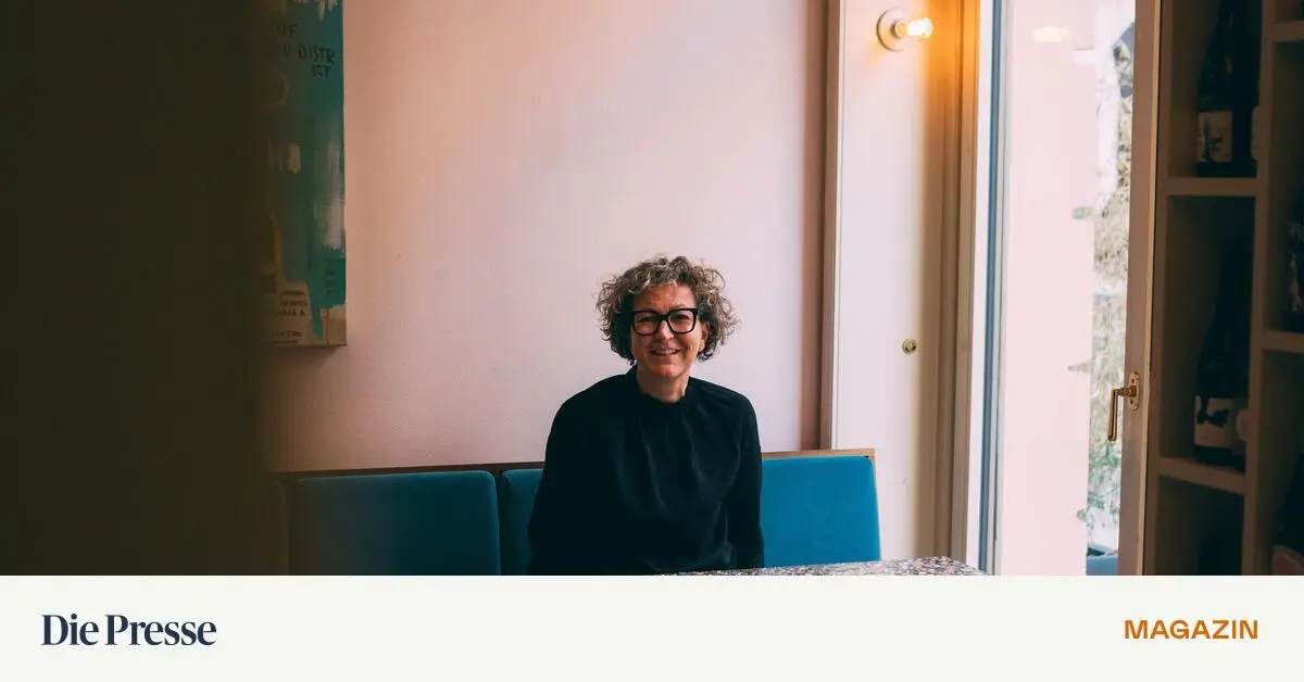 -Lasst-uns-versuchen-Klischees-und-Bullshit-wegzubringen-premium-