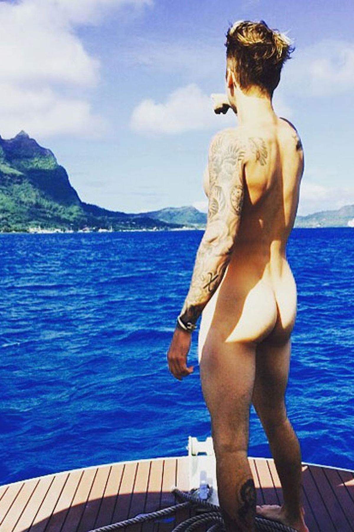 "Schau!", das ist eine Insel und so sieht ein echter "Bieber-Butt" aus. 1,6 Millionen "Gefällt mir"-Klicks produzierte der Hintern des 21-jährigen Sängers Justin Bieber binnen weniger Stunden. Genauere Angaben zu seinem Aufenthaltsort machte keine. Andere Stars geben mehr Einblick in ihre Urlaubsorte.