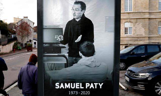 Samuel Paty war am 16. Oktober nahe seiner Schule in einem Pariser Vorort ermordet worden.