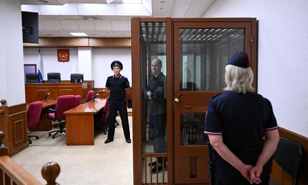Gershkovich war am 29. März 2023 vom Inlandsgeheimdienst FSB in Jekaterinburg im Ural festgenommen worden. 