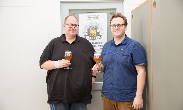 Die Männer hinter dem Craft-Beer-Fest: Micky Klemsch (l.) und Kevin Reiterer. 