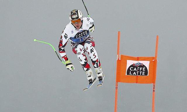 Reichelt of Austria skis during the men's Alpine Skiing World Cup downhill race on the Lauberhorn course in Wengen