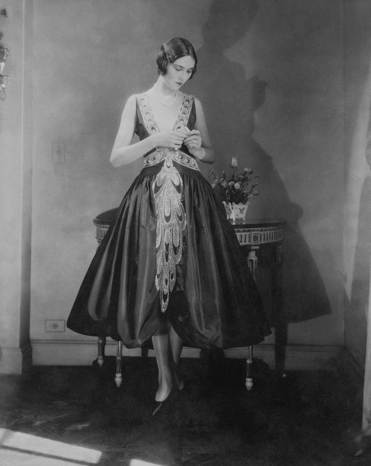 Robe de Style von Jeanne Lanvin, veröffentlicht in der „Vogue“ am 1. November 1926