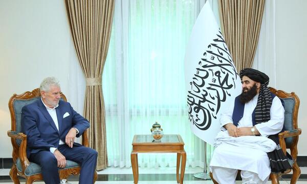 Andreas Mölzer zu Gast beim „Außenminister“ der Taliban in Kabul.