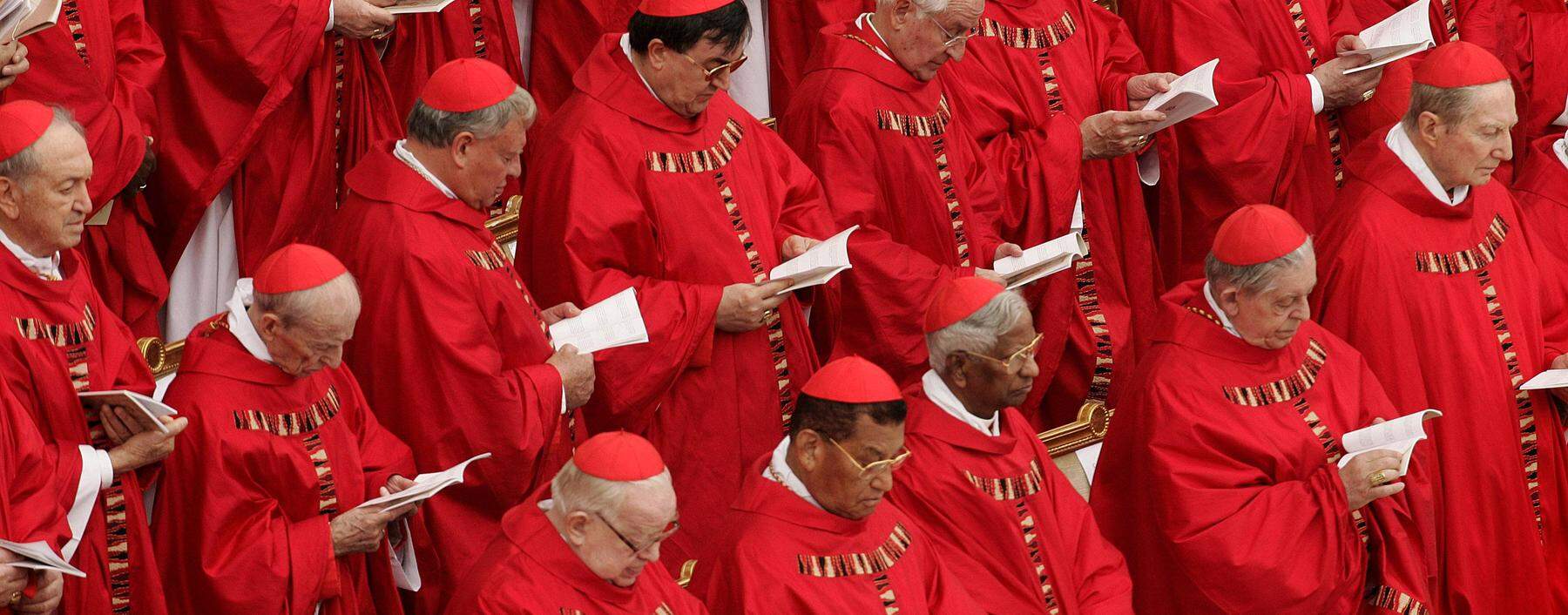 Altersgrenze. Kardinäle über 80 sind nicht bei der Papstwahl zugelassen.