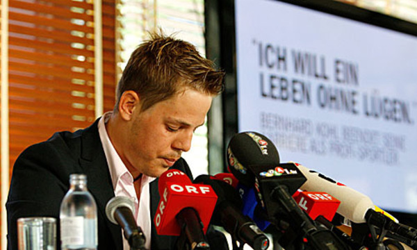 Kohl gibt seinen Abschied bekannt