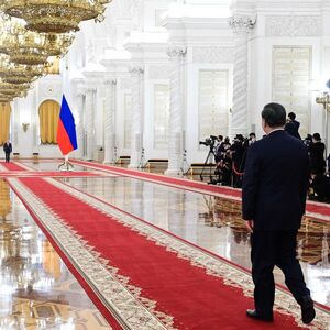 Pompöser Auftritt im Kreml: Wladimir Putin hat die Visite Xi Jinpings zum „Besuch Nummer eins“ hochstilisiert. Er zelebriert die Freundschaft mit Chinas Staatschef. 