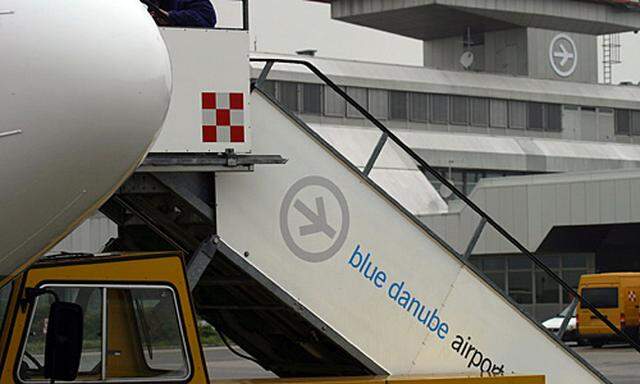 Symbolbild Flughafen Linz