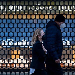 Die aktuelle Schließung von Handel, Gastronomie oder Fremdenverkehrseinrichtungen bedeutete zuletzt einen Verlust von rund 700 Mio. Euro an Wertschöpfung pro Woche. 