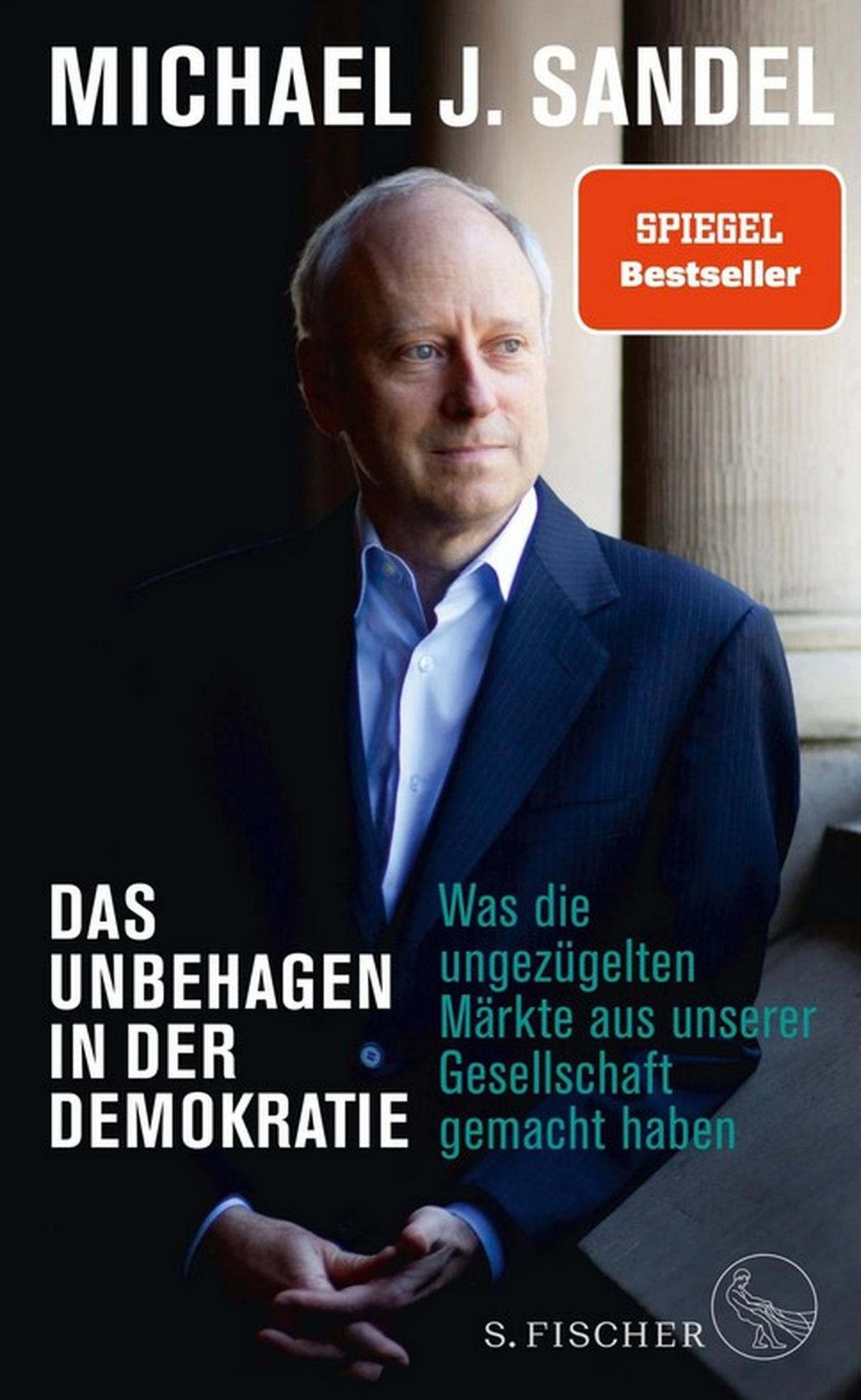 Das Unbehagen in der Demokratie
Was die ungezügelten Märkte aus unserer Gesellschaft gemacht haben
von Michael J. Sandel
Wenn die Zukunftsperspektiven düster scheinen, gefällt der Blick zurück: Michael J. Sandel beschreibt den Wandel des republikanischen Leitbilds, dem die USA in ihrer Geschichte lange folgten. Was stellenweise wie eine tiefschürfende Vorlesung in US-Geschichte klingt, ist auch für Europäer von Interesse. Ist doch die Klage des Autors über den Rückzug vieler Bürger aus Parteien, Vereinen und Gemeinwesen auch hierzulande relevant. Am Ende bleiben aber trotz guter Argumente Zweifel, ob traditioneller Bürgersinn wirklich die rettende Rolle spielen könnte, die ihm der Autor zuweist.