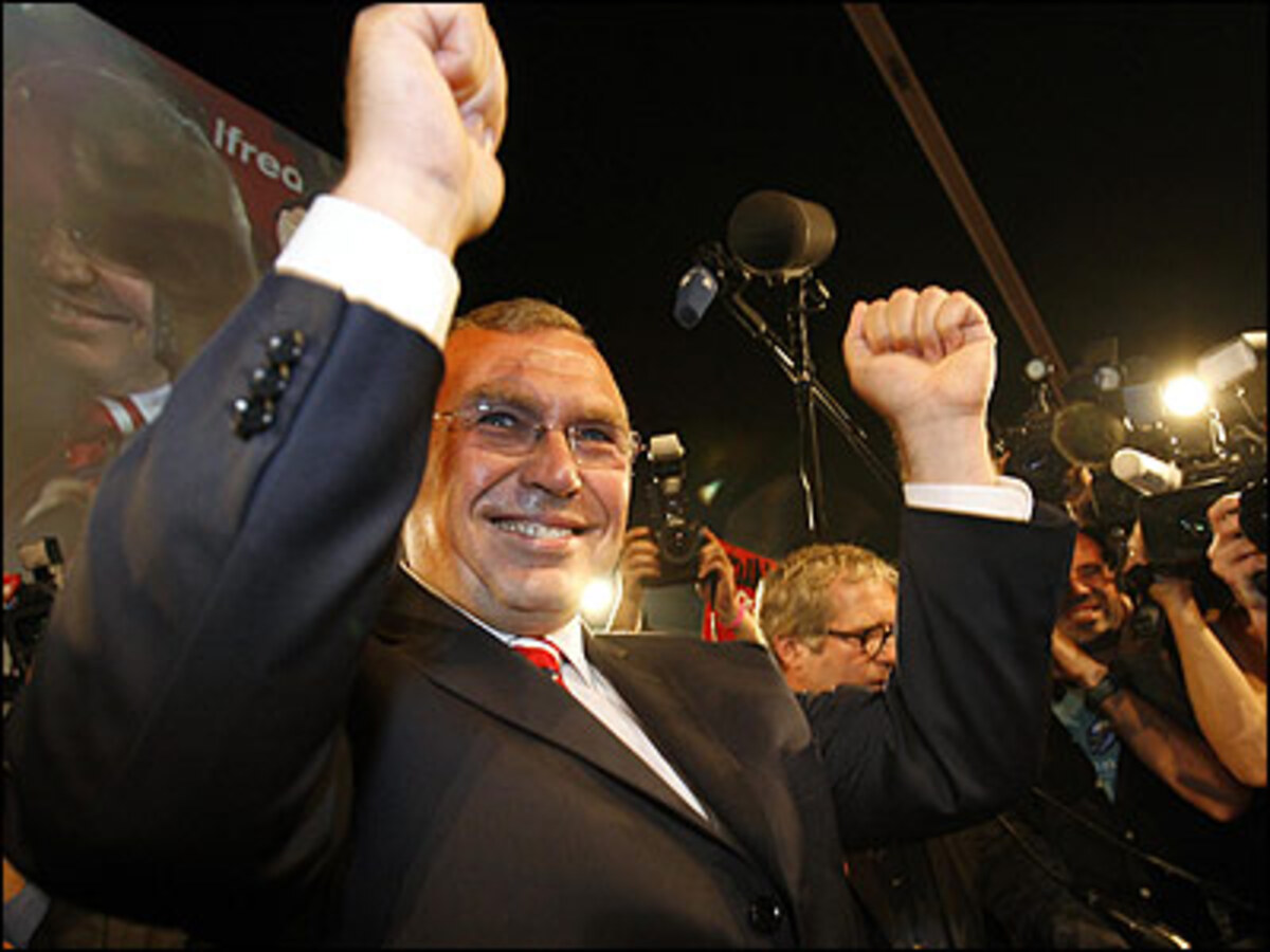 In seiner kurzen Ansprache sparte der voraussichtliche Wahlsieger nicht mit Pathos: "Es ist heute einer jener Tage, wo ich den Eindruck habe: am Ende siegt die Gerechtigkeit". 