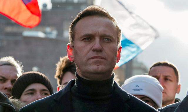 Insgesamt sollen 54 handgeschriebene Seiten mit Nawalnys Antworten bei den Journalisten angekommen sein. (Archivbild)