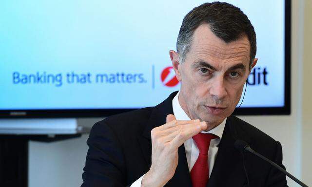 UniCredit-Chef Jean-Pierre Mustier verordnet einen Sparkurs 