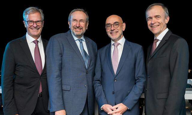 Die Vizepräsidenten Erfried Bäck und Michael Lunzer, Präsident der Österreichischen Notariatskammer Michael Umfahrer und Vizepräsident Claus Spruzina (von links nach rechts) 