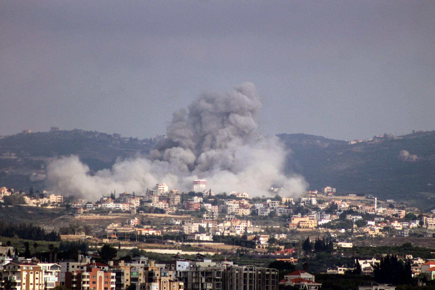 Israels Armee startet massiven Einsatz gegen Hisbollah im Libanon