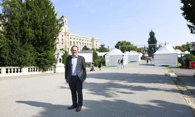 Wissenschaft brauche Geschichten, um zu begeistern, sagt FWF-Präsident Klement Tockner. Das soll in 18 Pavillons auf dem Maria-Theresien-Platz passieren.