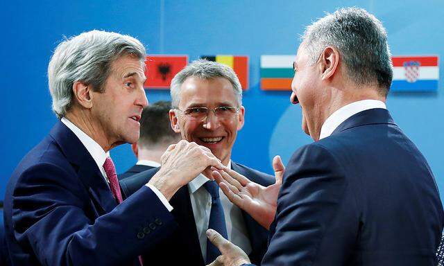 US-Außenminister John Kerry, Nato-Generalsekretär Stoltenberg und Montenegros Premier Milo Djukanovic