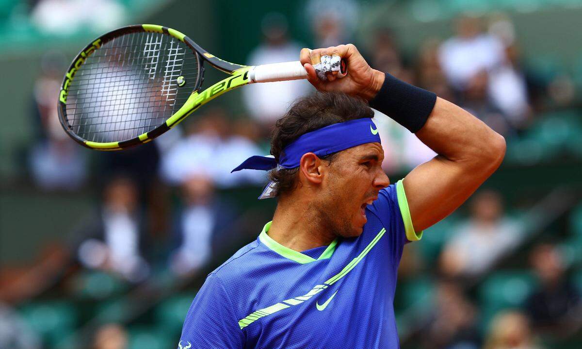 Rafael Nadal schlägt die Bälle härter denn je in Paris