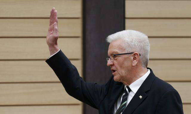 Kretschmann of the Greens takes oath as newly elected Baden-Wuerttemberg state premier during a ceremony at the state parliament in Stuttgart