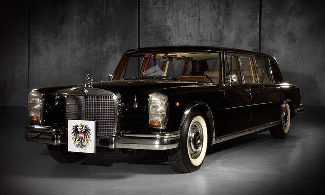 Das Highlight der Auktion ist ein Mercedes-Benz 600 Pullman (1964) mit dem Kennzeichen W-1.000, der zehn Jahre lang als österreichische Staatskarosse Nummer eins diente.