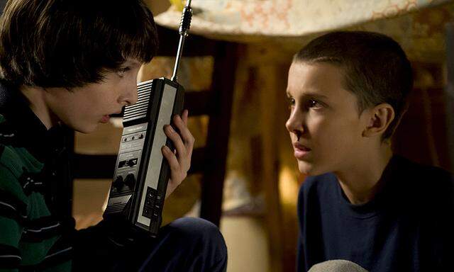Mike (Finn Wolfhard) und Eleven (Millie Bobby Brown) in ''Stranger Things''