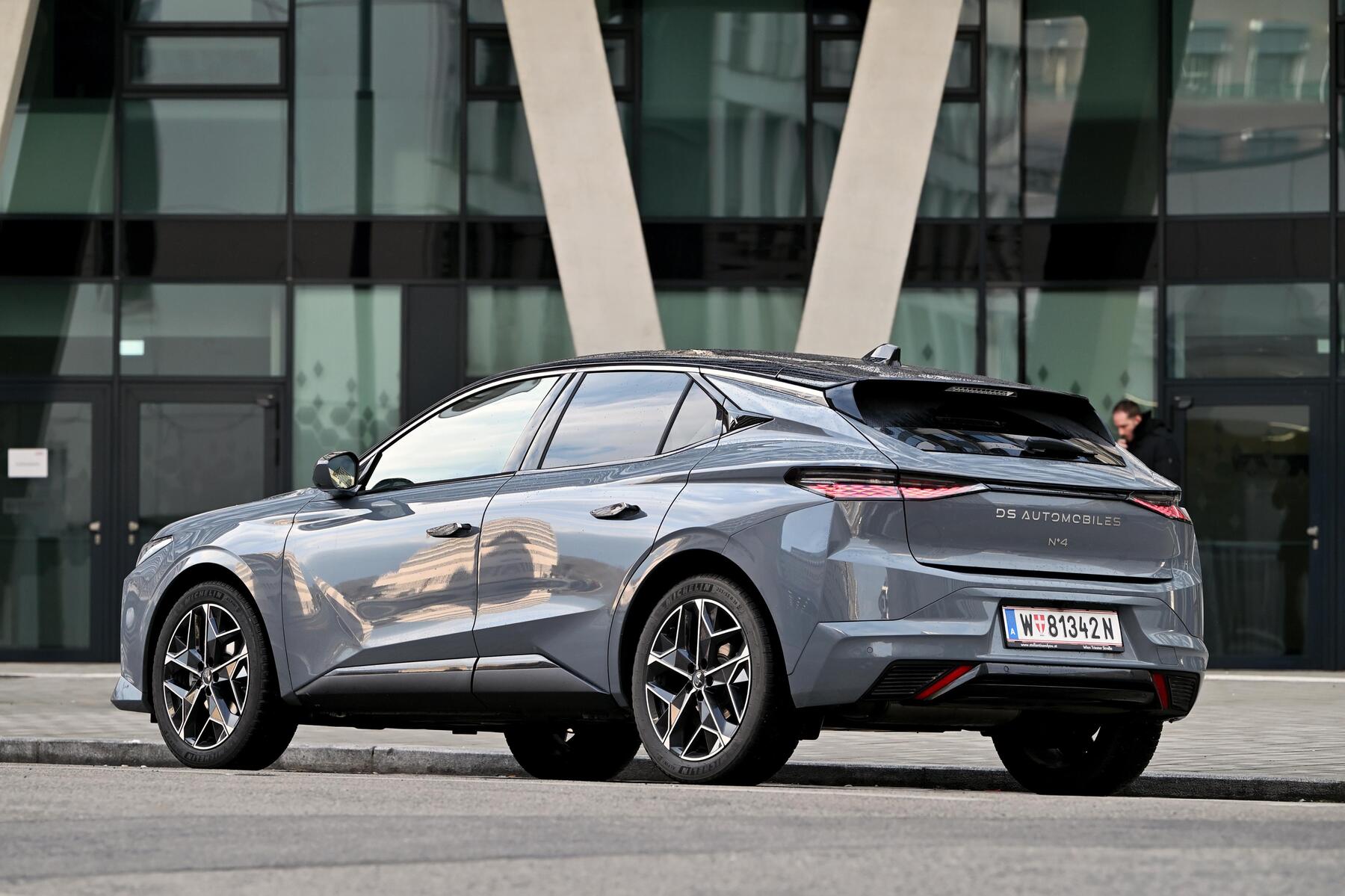 DS No 4: Göttliche Inszenierung im Premiumsegment [premium]