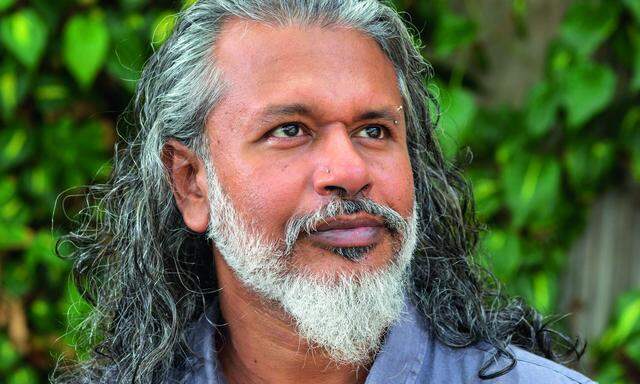 Erhielt 2022 den Booker Prize: Shehan Karunatilaka, geboren 1975 in Galle, Sri Lanka.
Author.