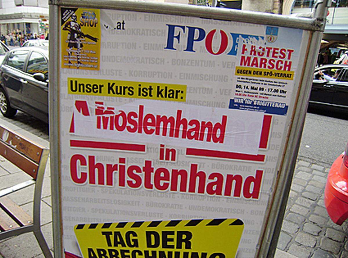 Mit dieser Abwandlung des FPÖ-Slogans wird für eine bessere Völkerverständigung geworben.
