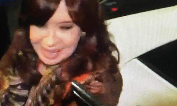 Cristina Kirchner im Moment des mutmaßlichen Anschlagsversuchs. 