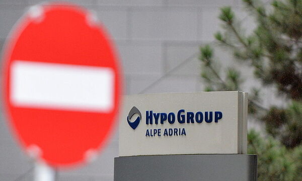 FILE AUSTRIA ECONOMY HYPO ALPE-ADRIA