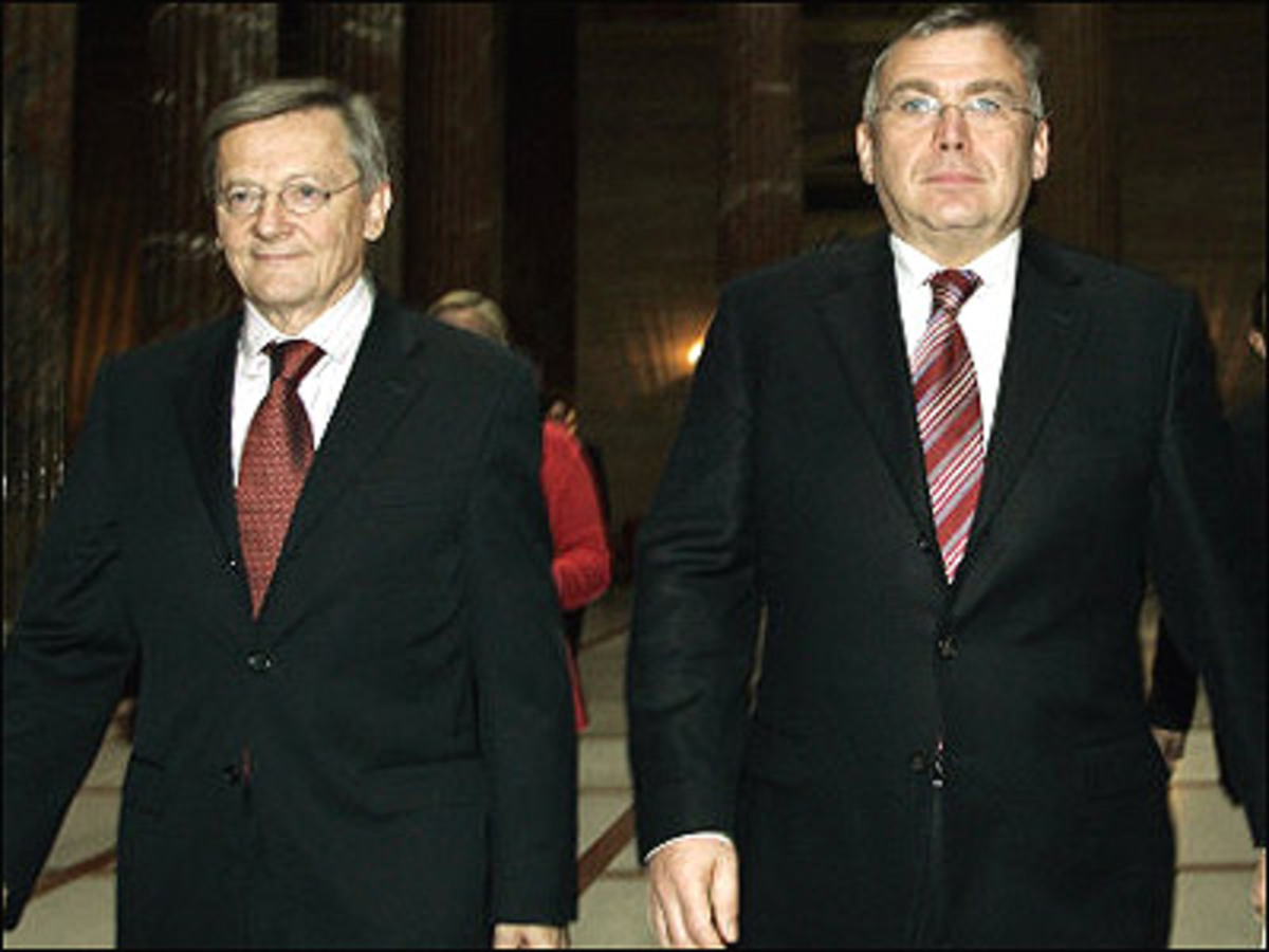 Die nächste Regierung soll jedenfalls zur Hälfte weiblich sein. Das wünscht sich zumindest der rote Demnächst-Kanzler. Und der schwarze Noch-Kanzler hat immer stolz auf seine 50-Prozent-Frauenquote (exklusive der Staatssekretäre) verwiesen. Eine ausgezeichnete Ausgangsposition für Politikerinnen also. Wer könnte zum Zug kommen?