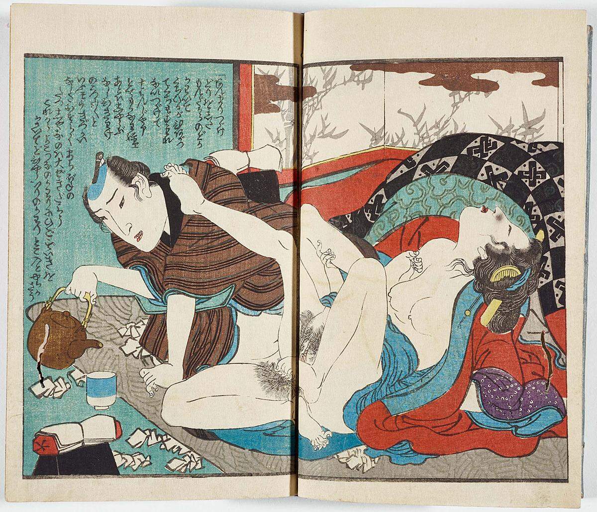 Das ausgesprochene Anliegen der Ausstellung aber ist die kunsthistorische Einordnung der Gattung. Anders als der Großteil der expliziten Pornografie in Europa waren Shunga eine der Haupteinnahmequellen der angesehensten Meister der Holzschnittkunst (Ukiyo-e). Utagawa Kunimaro (ca. 1830–1870), Beim Teetrinken, um 1860/70. Illustration aus einem dreibändigen Buch. Farbholzschnitt