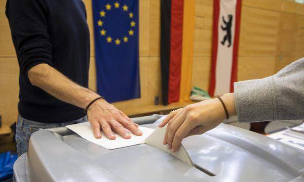 Entscheidend für die Europawahl im Juni wird sein, welche Antworten die Parteien zur Lösung der Krisen präsentieren. 