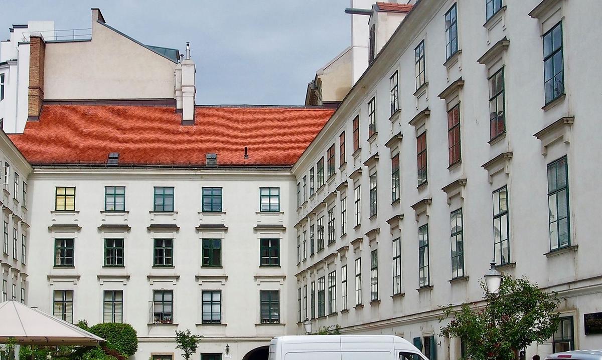 Der Heiligenkreuzerhof in der Schönlaterngasse 5.