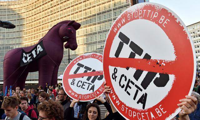 Thousand of people demonstrate against TTIP and CETA in the centre of Brussels