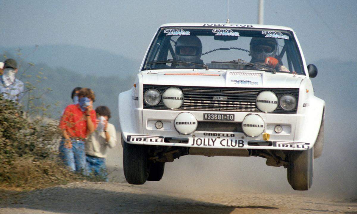 Mit dem vergleichsweise biederen Fiat 131 Weltmeister zu werden, gilt als frühes Meisterstück (1981) in Röhrls Karriere.