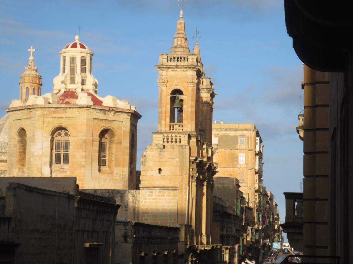 Malta hat mehr Kirchen als das Jahr Tage, das liegt an der Geschichte als Puffer-Insel zwischen West und Ost, an der Grenze von Christentum und Islam. Der Malteserorden managte die Insel immerhin zwischen 1530 und 1801.