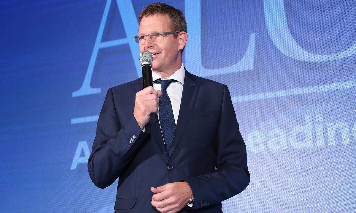 "Presse"-Geschäftsführer Andreas Rast begrüßt die Vorarlberger Wirtschaft.
