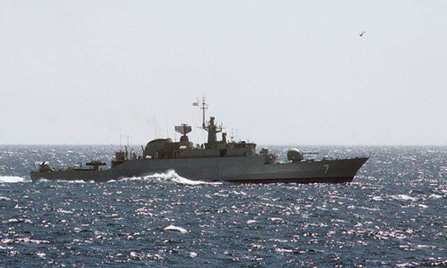 Verwirrspiel um iranische Kriegsschiffe im Suez-Kanal