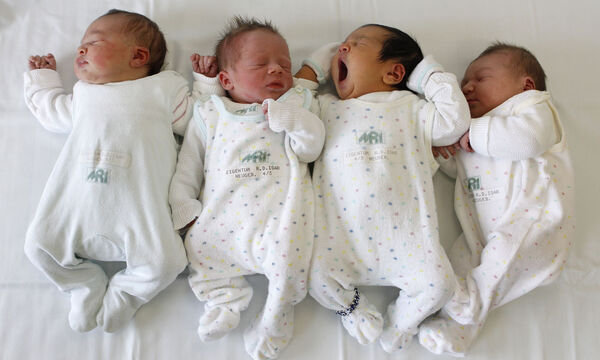 Nicht alle Neugeborenen sind eindeutig einem Geschlecht zuordenbar, manche Menschen fühlen sich ihr Leben land zwischen den Geschlechtern.