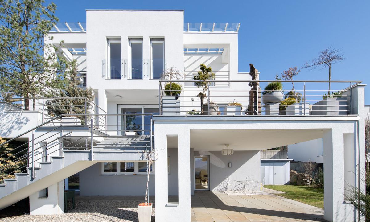 Villa in Klagenfurt, wenige Fahrminuten vom Wörthersee entfernt.