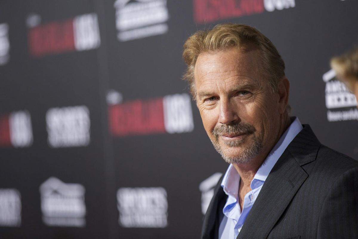 Kevin Costner und Cindy Silva gehen seit 1994 separate Wege. Die Trennung von seiner College-Liebe nach 16-jähriger Ehe soll Costner rund  80 Millionen Dollar gekostet haben.