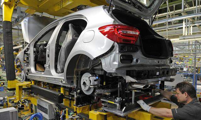 Auch Mercedes-Benz bekommt Konjunkturflaute zu spueren