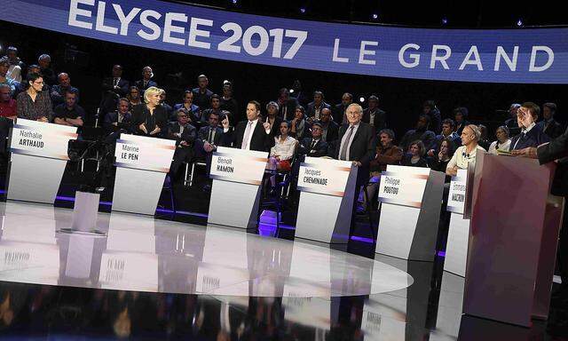 Candidates attend a prime-time televised debate for the French 2017 presidential election in La Plaine Saint-Denis, near Paris