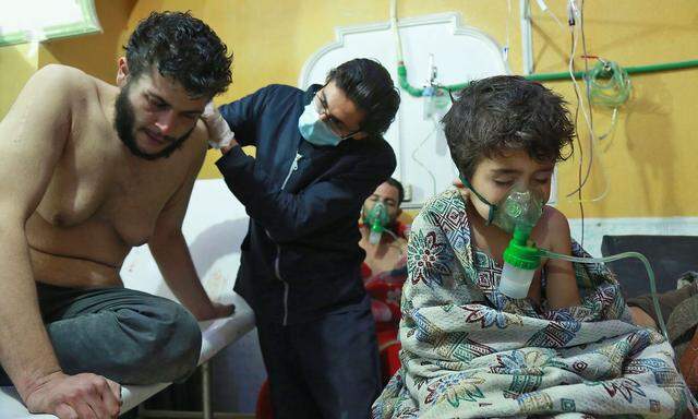 Auch Angriffe mit Chlorgasse soll es am Wochenende in Ost-Ghouta gegeben haben.