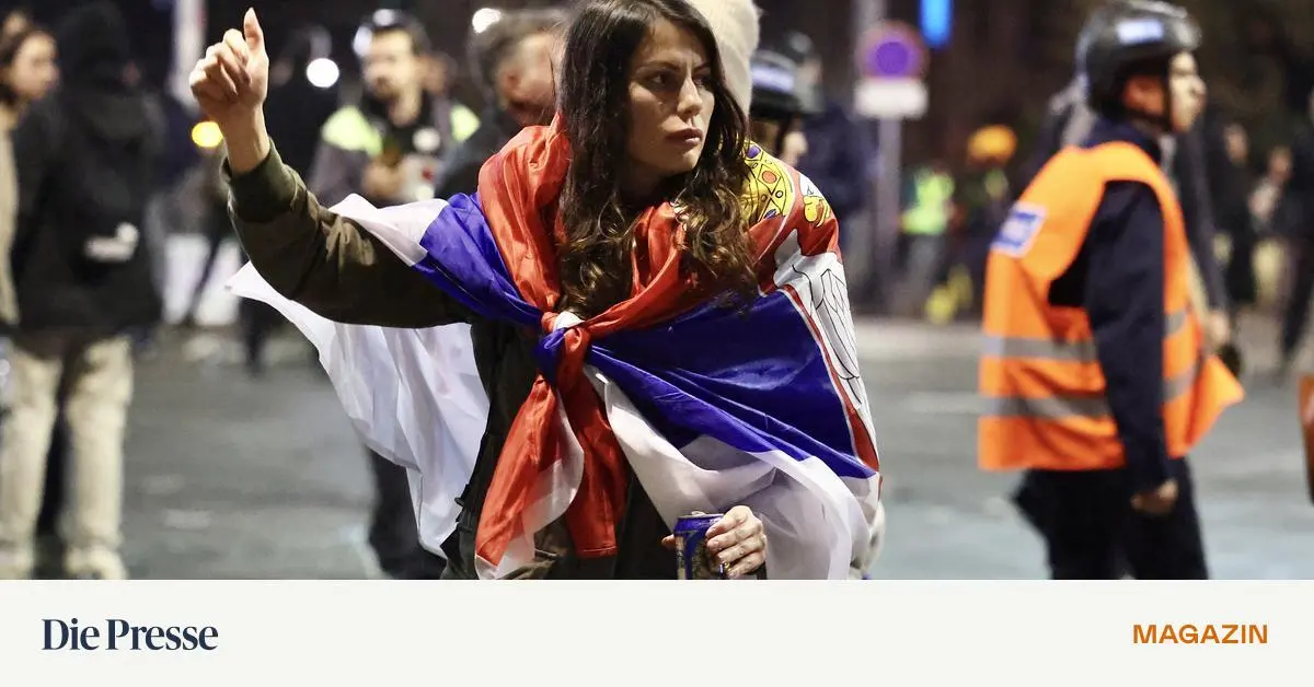 Der-famose-Balkan-Ich-lebe-in-einem-ganz-kleinen-Land-so-nah-und-doch-so-fern-von-Europa-premium-