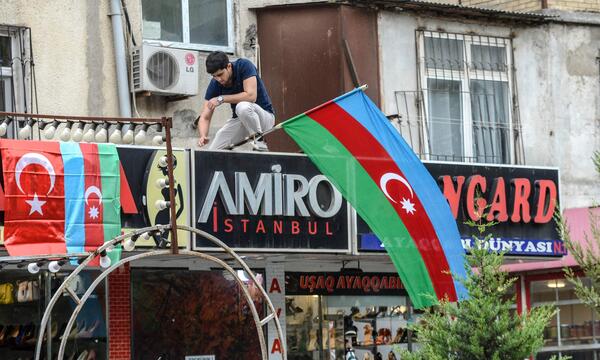 Nicht nur in der aserbaidschanischen Hauptstadt Baku (Bild) wird die Militäraktion zelebriert.