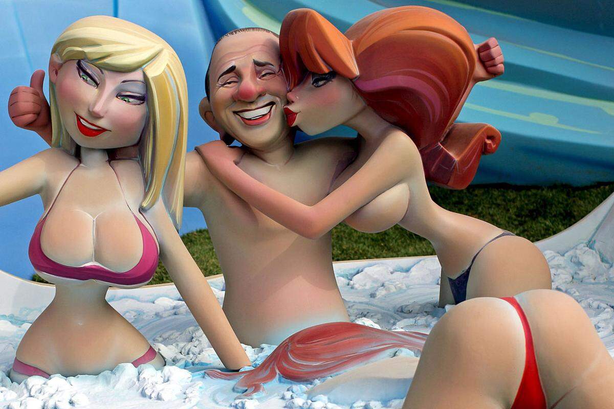 Junge Mädchen sind seine Achillesferse: Italiens Ministerpräsident Silvio Berlusconi soll sich einen ganzen Harem junger Schönheiten gehalten haben - von Prostituierten bis zu Showgirls mit politischen Ambitionen. Einige der Damen könnten ihm nun zum Verhängnis werden. "Foto": Eine Berlusconi-Karikatur als Skulptur in Valencia.